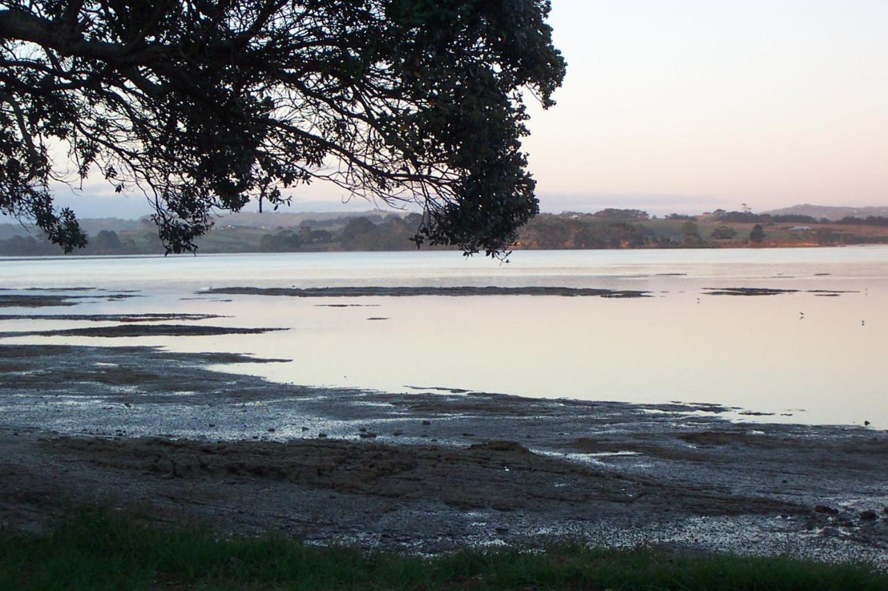 Absolute Waterfront Serenity Near Auckland Clarks Beach Exterior foto